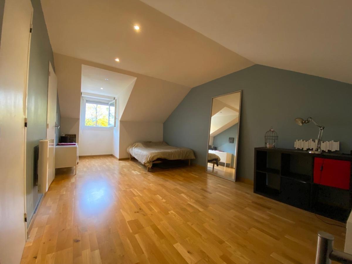 Une Belle Chambre Au Calme Avec Piscine Ormesson-sur-Marne エクステリア 写真